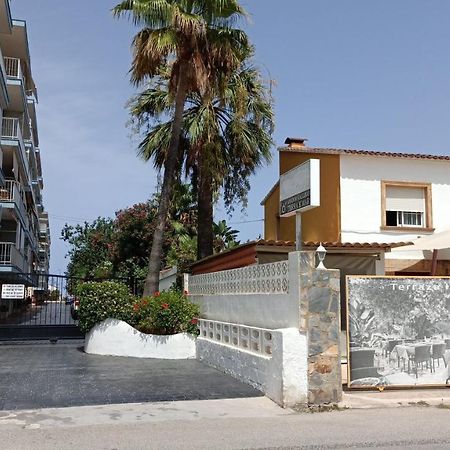Apartamento Acogedor En Primera Linea De Playa دينايا المظهر الخارجي الصورة