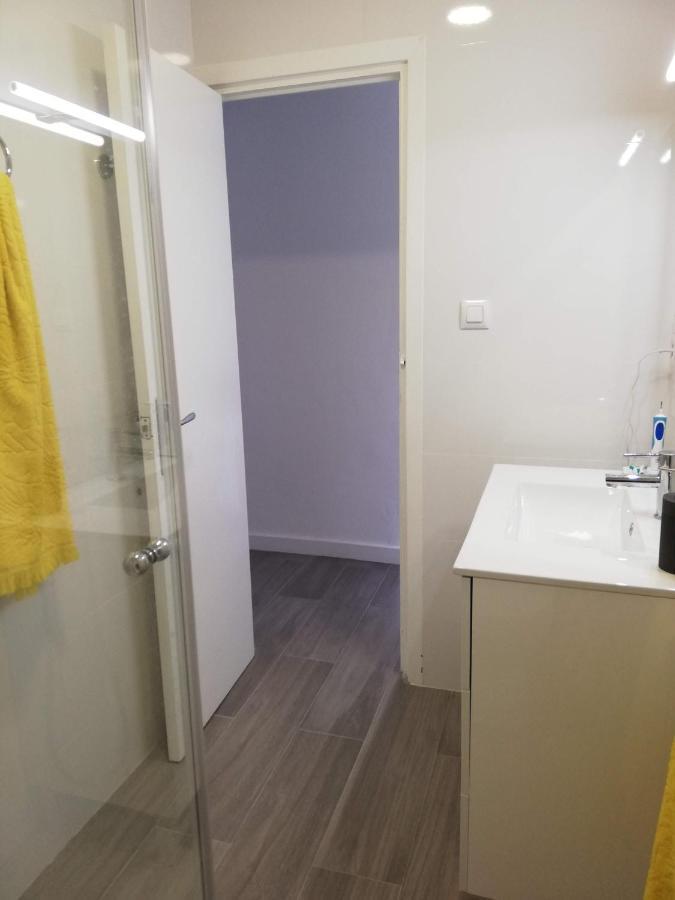 Apartamento Acogedor En Primera Linea De Playa دينايا المظهر الخارجي الصورة