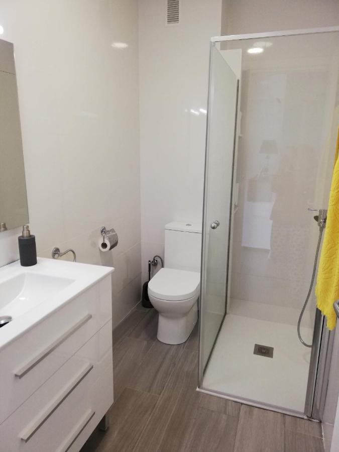 Apartamento Acogedor En Primera Linea De Playa دينايا المظهر الخارجي الصورة